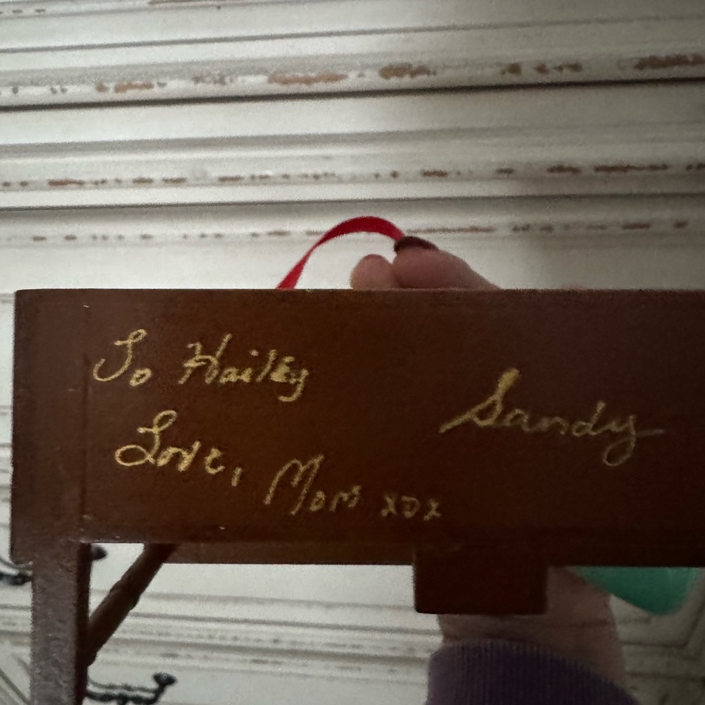 Singer Inspired Piano Hand painted - Picture 7 of 7